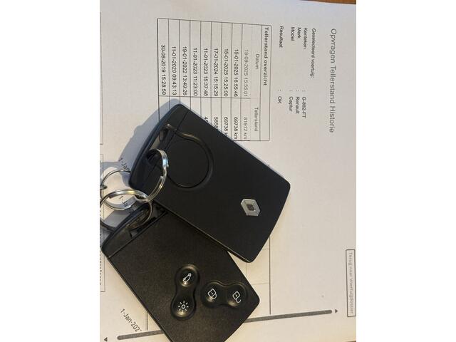 Renault CAPTUR 1.3 TCe *** BOMVOL *** PANODAK - TREKHAAK - DODE HOEK - NAVI enzovoort