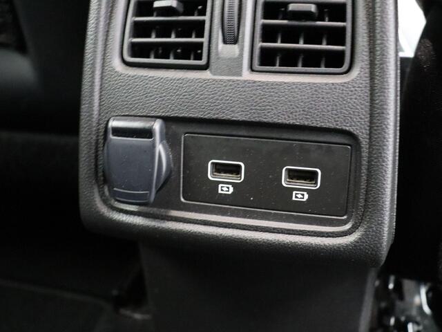 Renault CAPTUR E-Tech Hybrid 145 Techno | Navigatie | Achteruitrijcamera | Parkeersensoren voor en achter | Climate control |