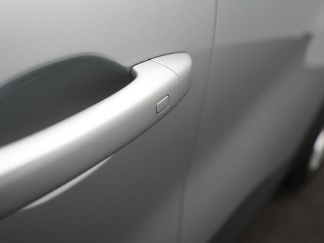 Renault CAPTUR 1.6 E-Tech Plug-in Hybrid 160 Zen - RIJKLAARPRIJS - Cruise Control - DAB - Stoelverwarming