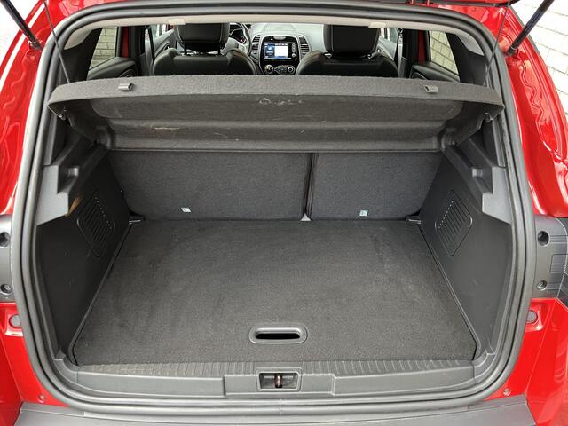 Renault CAPTUR 0.9 TCe Bose | Achteruitrijcamera | Parkeersensoren rondom | Navigatie | Cruise Control |