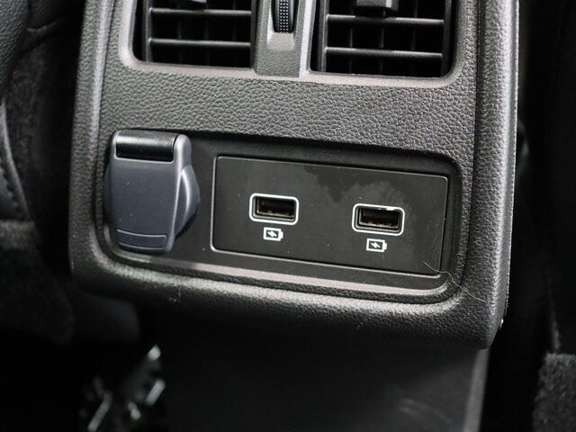 Renault CAPTUR 1.6 E-Tech Hybrid 145 Techno | Navigatie | Achteruitrijcamera | Parkeersensoren voor en achter | Climate control |