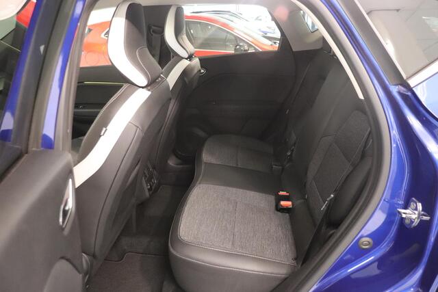 Renault CAPTUR 1.3 TCe 130 Intens | Automaat | Camera | Trekhaak | Climate control | Navigatie | Smartphone intergratie | LED koplampen |