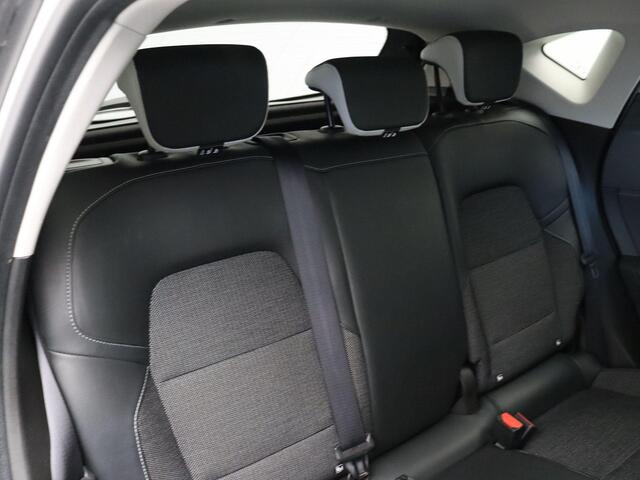 Renault CAPTUR E-Tech Hybrid 145pk Techno | Clima | Groot navi | Achteruitrij camera | LED | Keyless.