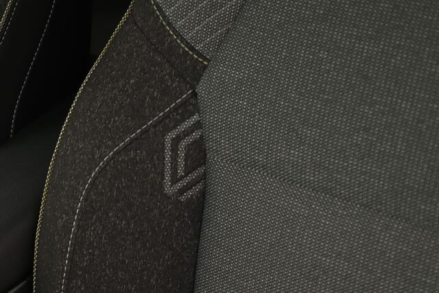 Renault CAPTUR 1.3 MILD HYBRID 158PK TECHNO EDC MY25 | Two Tone | Adaptive Cruise | Winterpakket