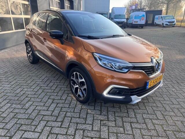 Renault CAPTUR 1.3 TCe Intens Automaat en Led koplampen. Navi.