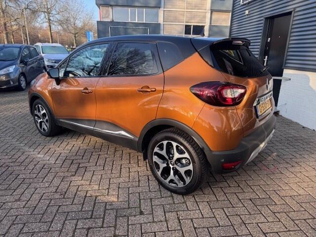 Renault CAPTUR 1.3 TCe Intens Automaat en Led koplampen. Navi.