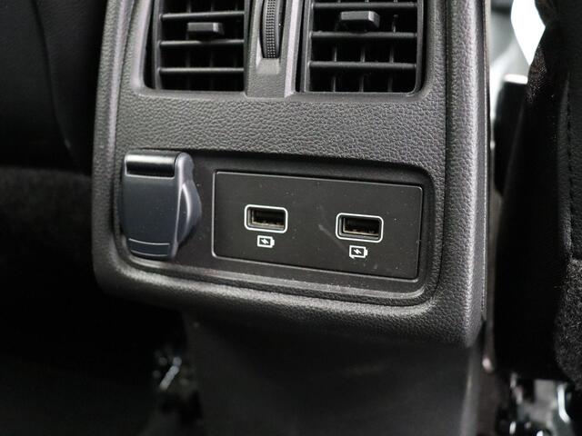 Renault CAPTUR E-Tech Hybrid 145pk Techno | Achteruitrijcamera | Grootscherm navigatie | Digitaal dashboard |