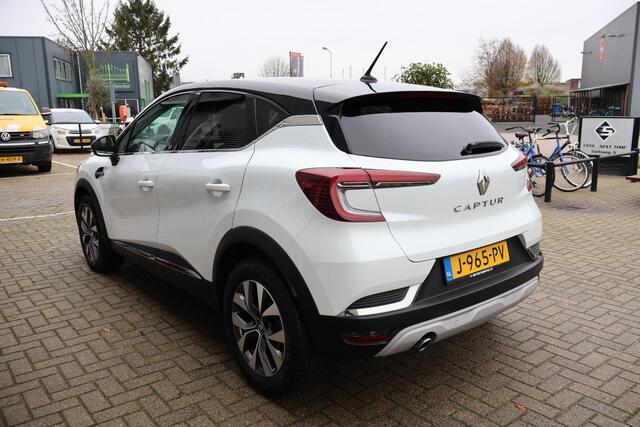 Renault CAPTUR 1.0 TCe 100 Intens 1 Eigenaar | NL-Auto | Volledig Onderh | BTW | Two-Tone | Carplay | Navi | Climate | Cruise | Bots | Multi Media | Multi Sense | Keyless | PDC