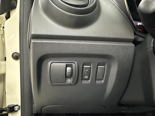 Renault CAPTUR 0.9 TCe Intens 90pk | Camera | Navi | Cruise control