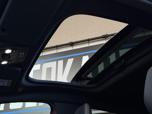 Renault CAPTUR 1.3 TCe 160 R.S. Line | Groot Navi | Pano | Camera | Stoelverwarming | Led | 18" | 100% Dealer onderhouden!