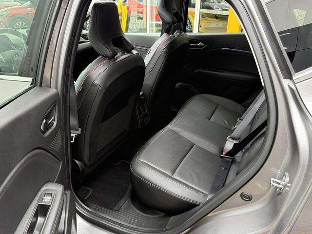 Renault CAPTUR 1.6 E-Tech Plug-in Hybrid 160 Initiale Paris | Glazen schuif-kantel dak | Leer | Stoel & stuur verwarming | 360 graden camera | DAB | Park assist | Climate Control |