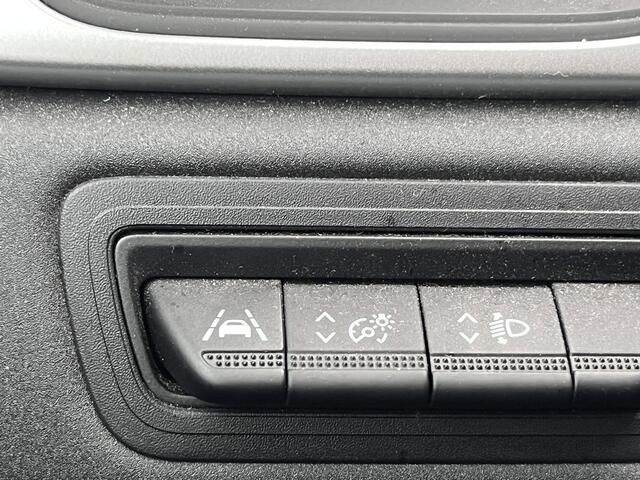 Renault CAPTUR 1.6 E-Tech Hybrid 145 Business