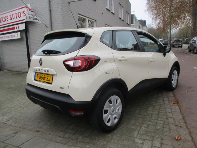 Renault CAPTUR 0.9 TCe Life 5-drs / AIRCO / P.D.C / 67dkm