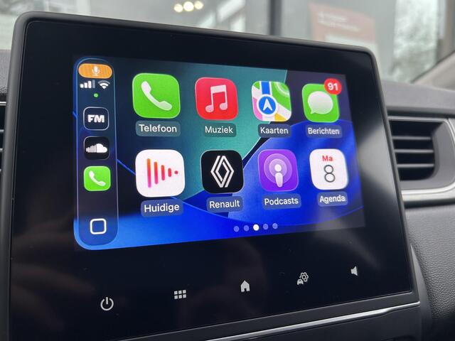Renault CAPTUR 1.3 TCe 140 Intens / 1e Eigenaar / Dealer Onderhouden / Achteruitrijcamera / Navigatie / Apple Carplay & Android Auto / Sensoren Voor en Achter / Climate Control /