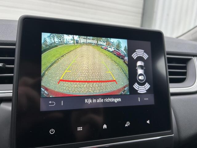 Renault CAPTUR 1.3 TCe 140 Intens / 1e Eigenaar / Dealer Onderhouden / Achteruitrijcamera / Navigatie / Apple Carplay & Android Auto / Sensoren Voor en Achter / Climate Control /
