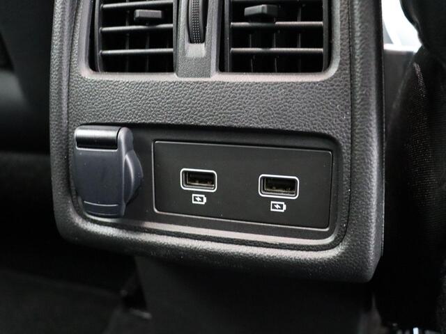 Renault CAPTUR 1.6 E-Tech Hybrid 145 Techno | Led | Half leder | Apple carplay & Android auto | achteruitrij camera |