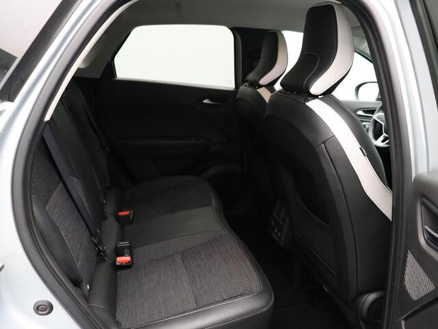 Renault CAPTUR E-Tech Hybrid 145pk Techno | Lane assist | Stuurverwarming | 360 graden camera | Parkeersensoren voor/achter |