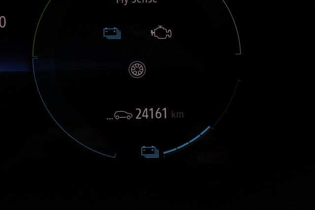 Renault CAPTUR E-Tech Hybrid 145pk E-Tech Engineered Automaat 360° Camera | Cruise | Navi | Parkeersens. v+a