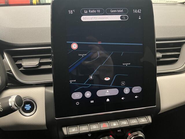 Renault CAPTUR 1.6 E-Tech Plug-in Hybrid 160 Serie Limitée E-TECH / Dealer Onderhouden / Lederen Bekleding / Trekhaak / Navigatie / Stoel- en Stuurverwarming / 360 Graden Camera / Elektrisch Verstelbare Stoel /