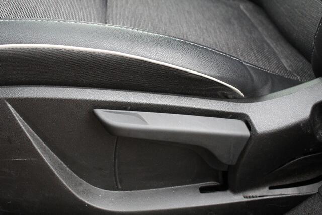 Renault CAPTUR 1.0 TCe 100 Intens