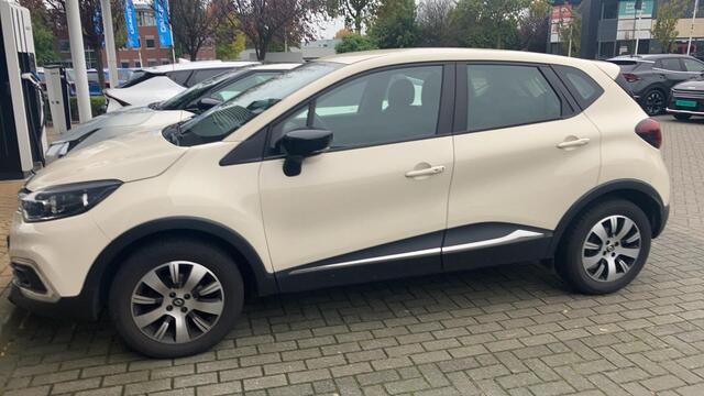 Renault CAPTUR 0.9 TCe Zen | Airco | Cruise Control | Lichtmetalen Velgen 16" | Parkeersensor Achter | Navigatie