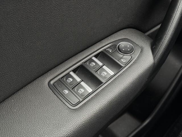 Renault CAPTUR 1.3 TCe Intens - camera - navi - trekhaak