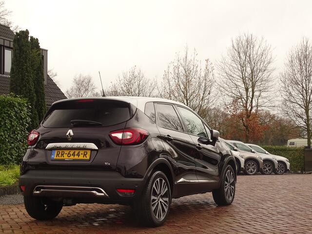 Renault CAPTUR 1.2 TCe Initiale Paris|Trekhaak|Leer| NAV |Luxe|Camera LED| Twotone