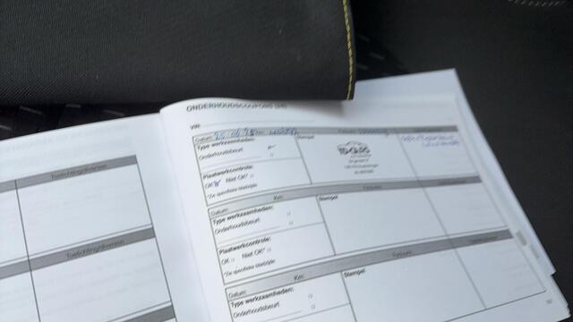 Renault CAPTUR 1.3 TCe Intens / Airco / Apple Carplay/Android Auto / Navigatiesysteem full map / All-season Banden /