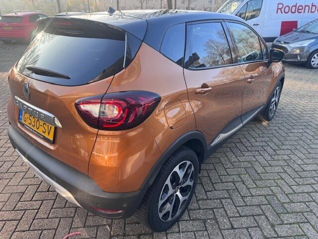 Renault CAPTUR 1.3 TCe Intens Automaat en Led koplampen. Navi.