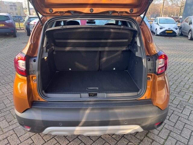 Renault CAPTUR 1.3 TCe Intens Automaat en Led koplampen. Navi.