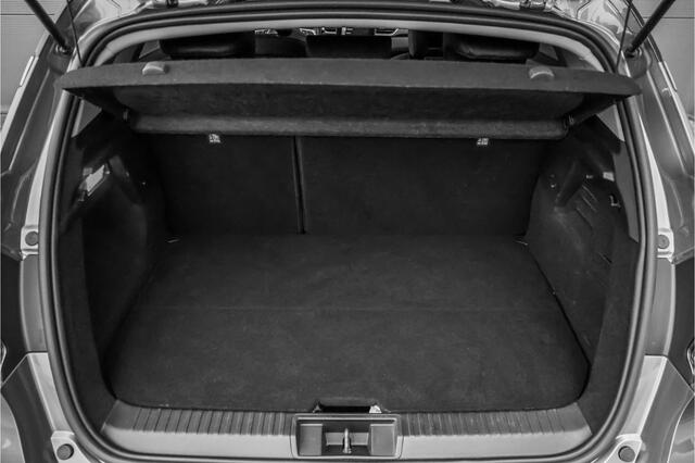 Renault CAPTUR 1.6 E-Tech Plug-in Hybrid 160 Initiale Paris Leder Bose Trekhaak ACC Stoelverw