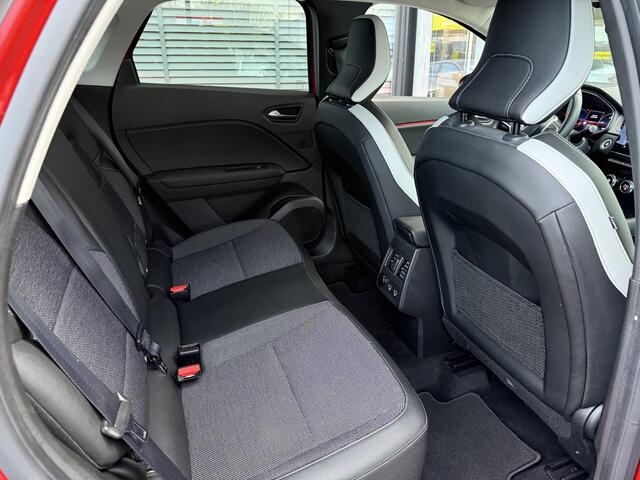 Renault CAPTUR 1.6 E-Tech Plug-in Hybrid 160 Intens | trekhaak | Bose | 360 camera | Park Assist | tijdelijk gratis Top Afleverpakket twv Eur 695