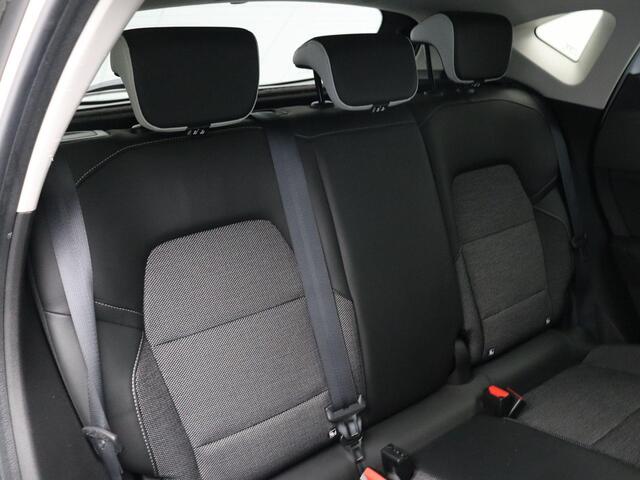 Renault CAPTUR 1.0 TCe 100 Bi-Fuel Intens | Trekhaak | Dealeronderhouden | Navigatie | Achteruitrijcamera |