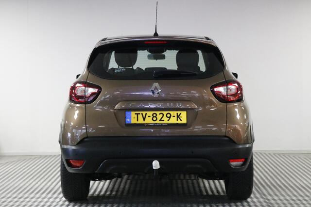 Renault CAPTUR 1.2 TCe Limited Automaat! Airco | Cruise Control | Trekhaak | Stoelverwarming.