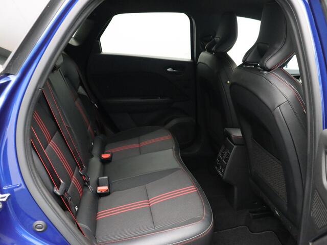 Renault CAPTUR TCe 140 R.S. Line | Geremd 1500kg | Grootscherm navigatie | 360 graden camera | Winterpakket | Adaptive Cruise Control | Bose |