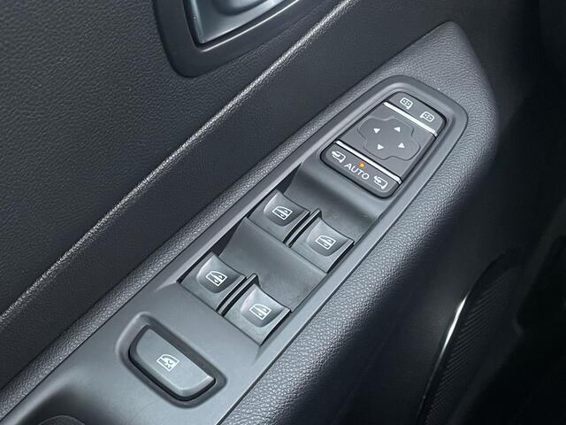 Renault CAPTUR 0.9 TCe | Trekhaak | Camera | Stoelverw. | 4 seiz banden | LED | Keyless entry | Apple Carplay