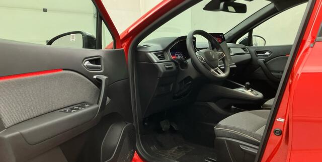 Renault CAPTUR 1.3 mild hybrid 160 techno Automaat/Camera/Stoelverwarming.