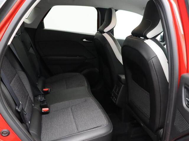 Renault CAPTUR E-Tech Hybrid 145pk Techno | Groot scherm | Climate Control | Parkeersensoren voor en achter | Navigatie | Achteruitrijcamera | Apple Carplay & Android Auto |