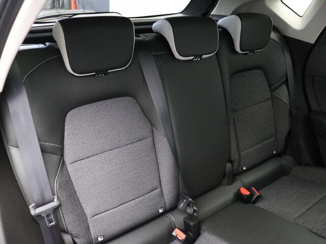 Renault CAPTUR E-Tech Hybrid 145pk Techno | Groot scherm | Climate Control | Parkeersensoren voor en achter | Navigatie | Achteruitrijcamera | Apple Carplay & Android Auto |