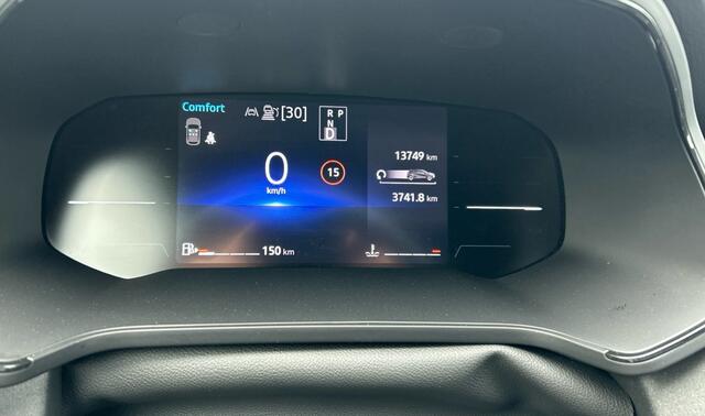 Renault CAPTUR 1.3 mild hybrid 160 techno Automaat/Camera/Stoel en stuurverwarming.