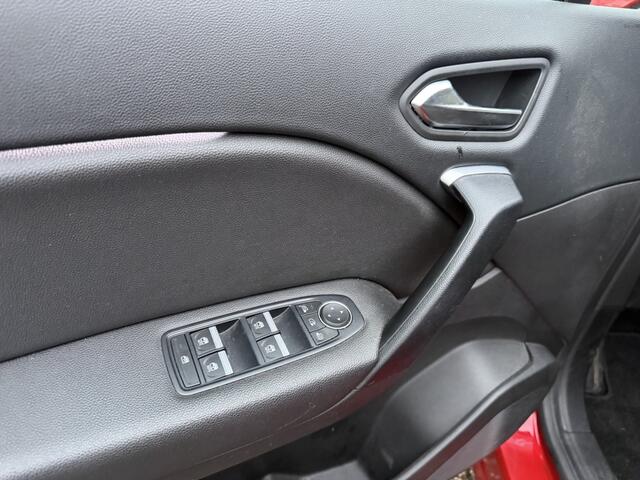 Renault CAPTUR 1.6 ET PH 160 Intens