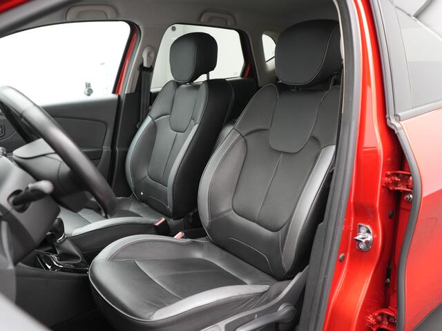 Renault CAPTUR TCe 120 EDC Xmod - RIJKLAARPRIJS - Automaat - All Seasonbanden - Achteruitrijcamera - Cruise Control - Stoelverwarming - Trekhaak