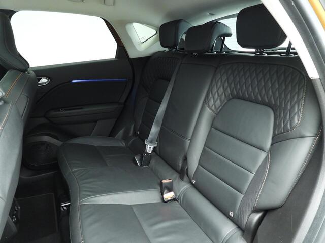 Renault CAPTUR 1.3 TCe 155 Initiale Paris Aut. | Trekhaak | Camera | Pano | Leder