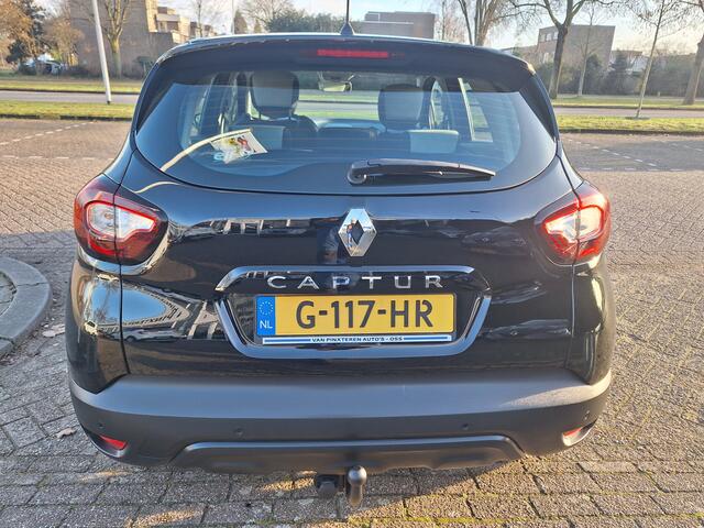 Renault CAPTUR 0.9 TCe Limited TREKHAAK