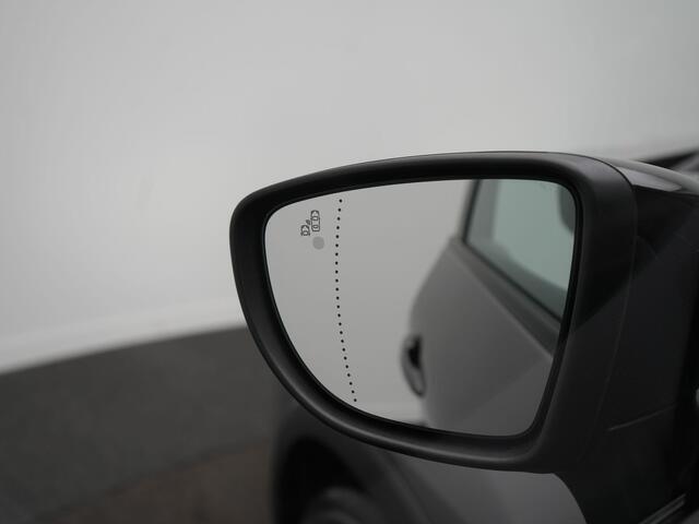 Renault CAPTUR TCe 150 EDC Intens - RIJKLAARPRIJS - Automaat - All Seasonbanden - Achteruitrijcamera - Cruise Control - Trekhaak