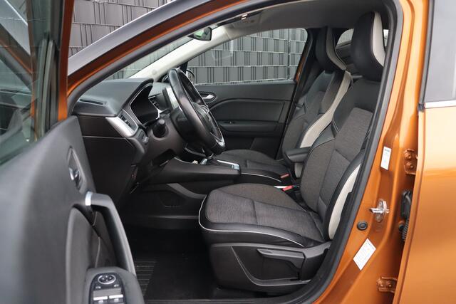 Renault CAPTUR 1.6 E-Tech Plug-in Hybrid 160 Intens PHEV | Stoel-/Stuurverwarming | Navigatie | Camera | Cruise Control