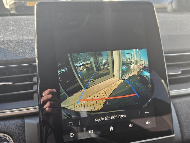 Renault CAPTUR 1.3 140PK Intens Automaat / Trekhaak (1500KG) / Achteruitrijcamera / Stoelverwarming / Dealer Onderhouden / All Season Banden / Navigatie / Apple Carplay & Android Auto / Climate Control / Cruise Control /