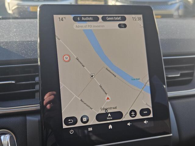 Renault CAPTUR 1.3 140PK Intens Automaat / Trekhaak (1500KG) / Achteruitrijcamera / Stoelverwarming / Dealer Onderhouden / All Season Banden / Navigatie / Apple Carplay & Android Auto / Climate Control / Cruise Control /