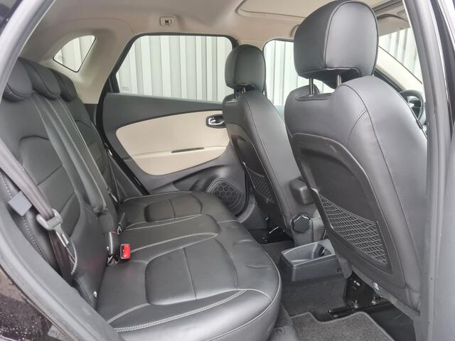 Renault CAPTUR 1.2 TCe Initiale Paris | Pano | Xenon | Camera | Dode hoek | Interesse, Proefrit? Bel of app met: 06-24 28 28 42 / 06-42130156