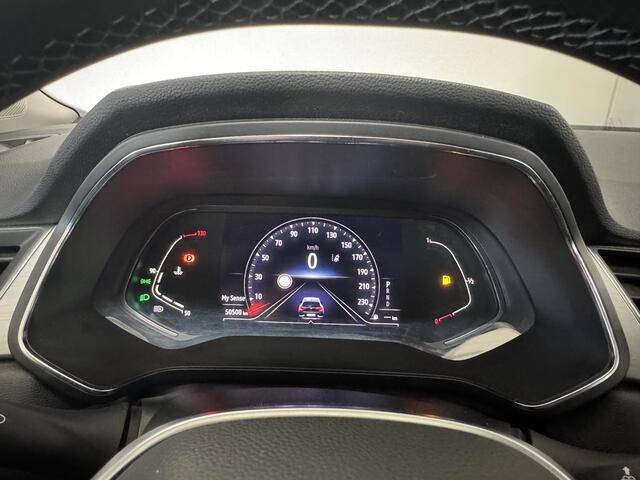 Renault CAPTUR 1.3 TCe 140 Intens | Achteruitrijcamera | Navigatie | Climate Control | Cruise Control |